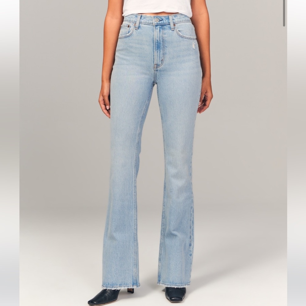 Abercrombie “the 70s vintage flare ultra high rise” 31/12L